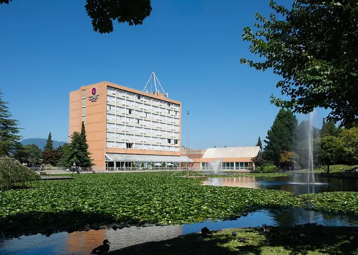 Coast Chilliwack Hotel By Apa